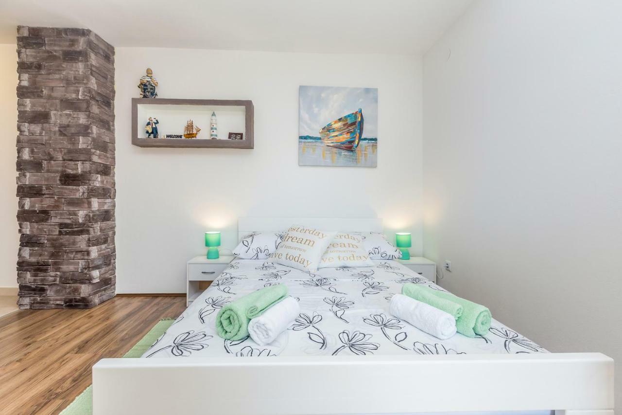 Studio Apartman Magdalena Leilighet Omišalj Eksteriør bilde