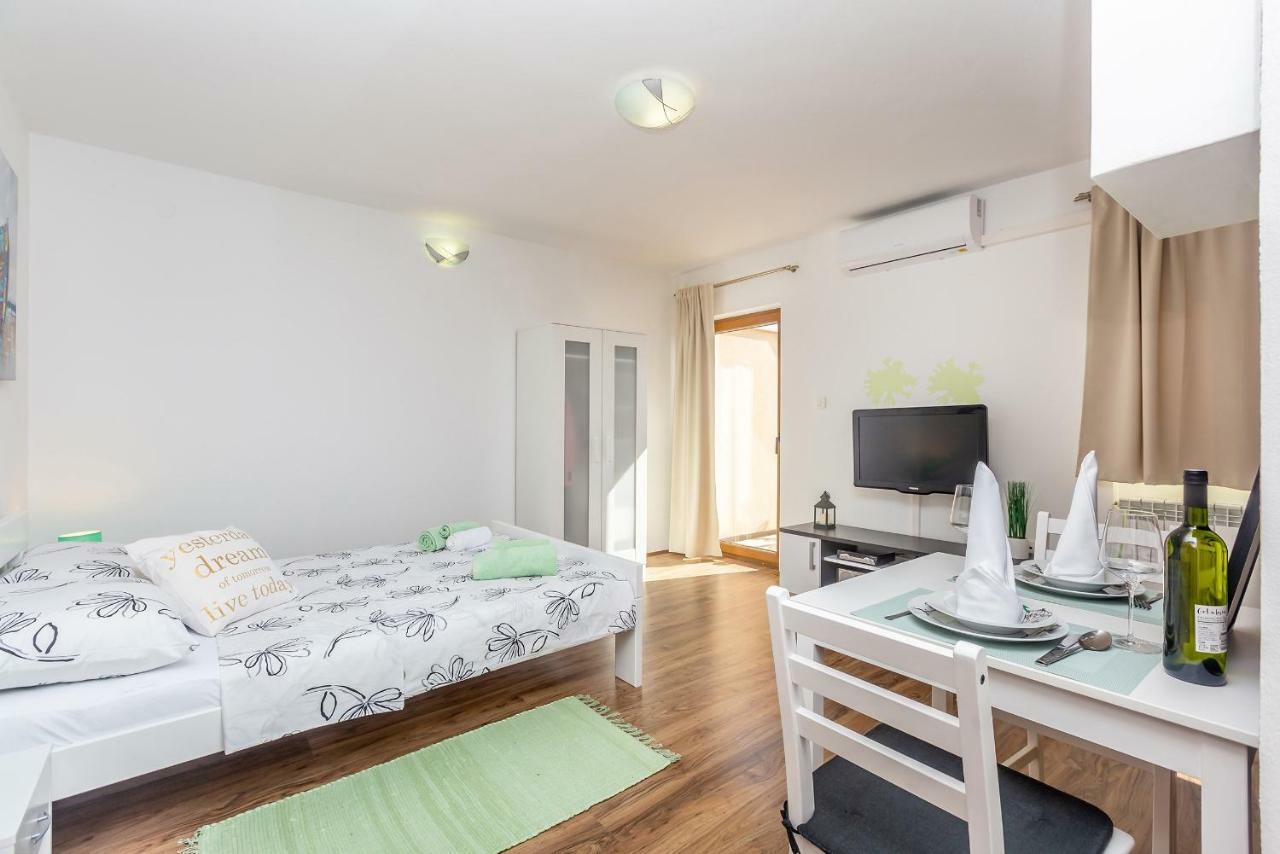 Studio Apartman Magdalena Leilighet Omišalj Eksteriør bilde